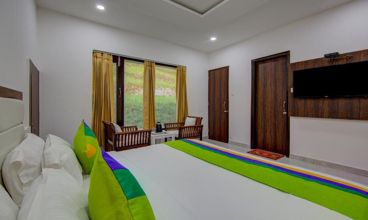 Treebo Down Town, Dalhousie Hotel Bagian luar foto